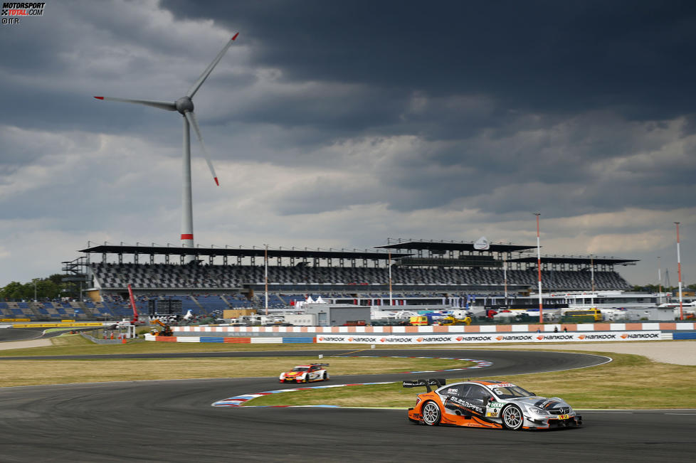 Augusto Farfus (RBM-BMW) und Robert Wickens (HWA-Mercedes) 