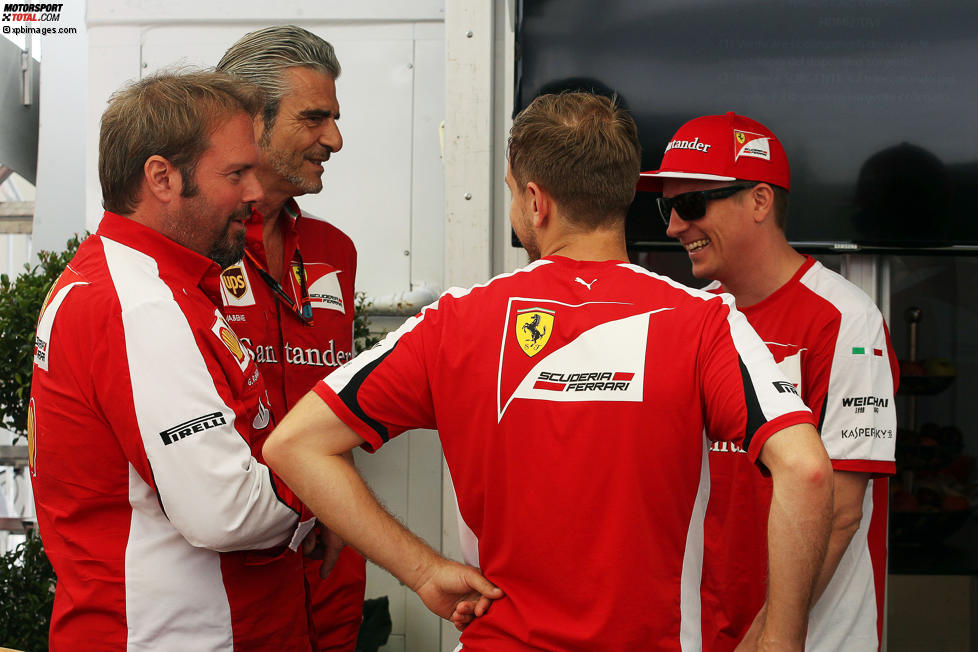 Maurizio Arrivabene, Sebastian Vettel (Ferrari) und Kimi Räikkönen (Ferrari) 