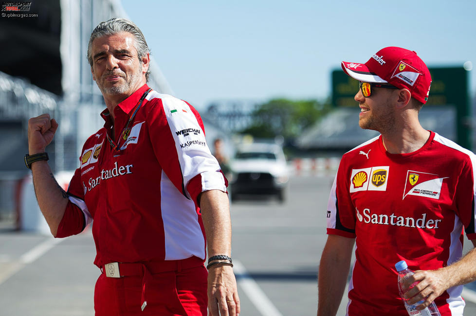 Maurizio Arrivabene und Sebastian Vettel (Ferrari) 