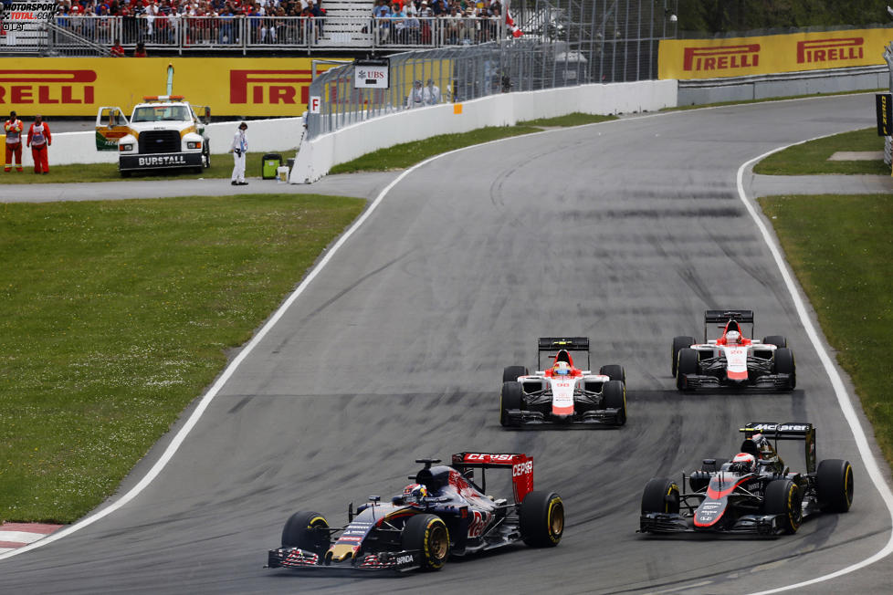 Max Verstappen (Toro Rosso), Jenson Button (McLaren), Roberto Merhi (Manor-Marussia) und Will Stevens (Manor-Marussia) 