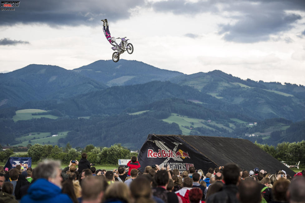 Red-Bull-X-Fighters sorgen für Unterhaltung