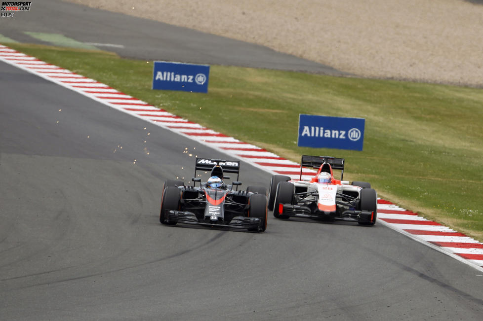 Fernando Alonso (McLaren) und Will Stevens (Manor-Marussia) 