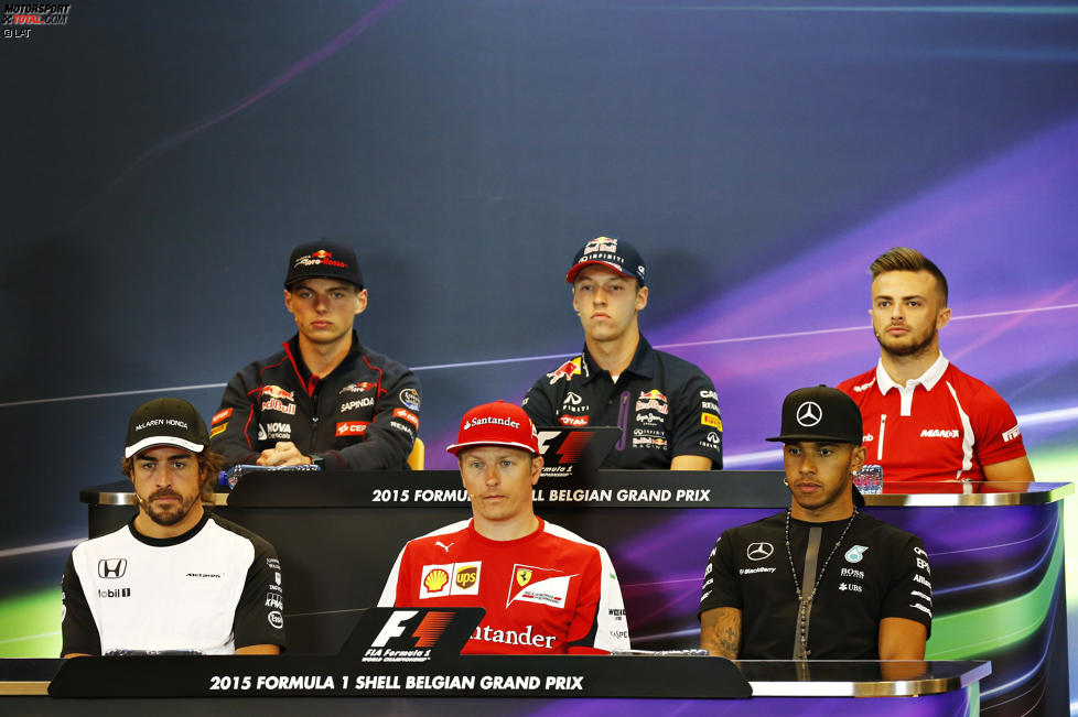 Max Verstappen (Toro Rosso), Daniil Kwjat (Red Bull), Will Stevens (Manor-Marussia), Lewis Hamilton (Mercedes), Kimi Räikkönen (Ferrari) und Fernando Alonso (McLaren) 