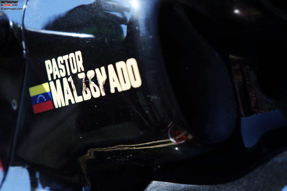 Pastor Maldonado (Lotus) 