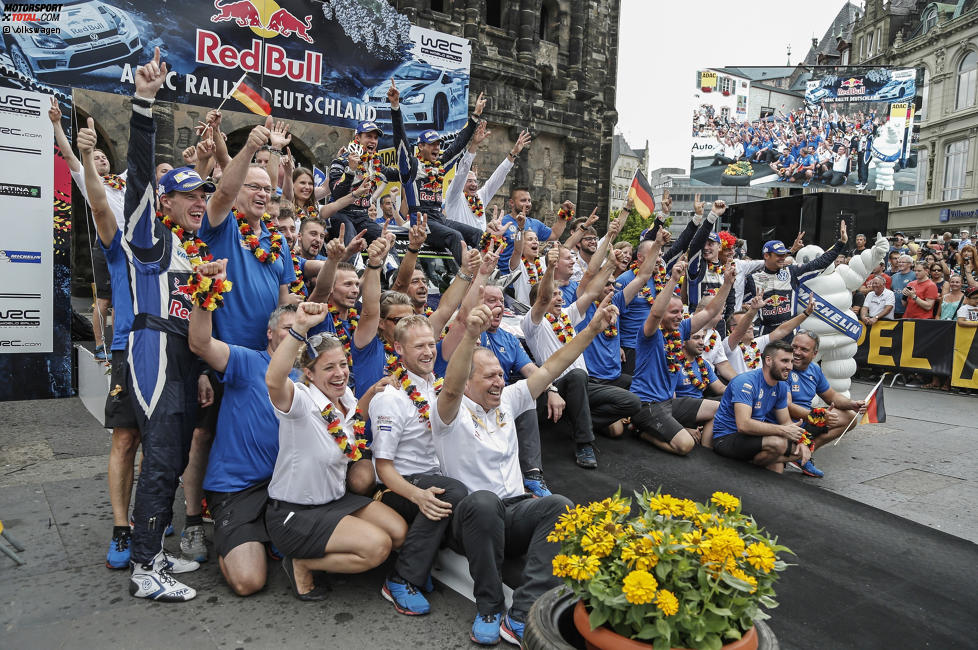 Siegerfoto des Volkswagen-Teams