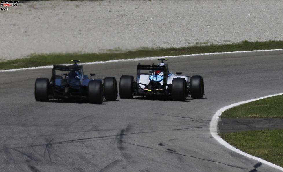 Valtteri Bottas (Williams) und Nico Rosberg (Mercedes) 