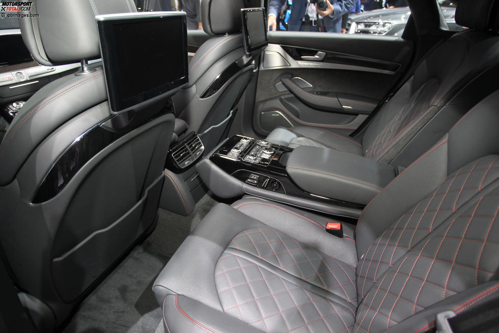 Audi S8 Plus