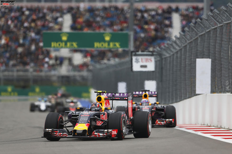 Daniil Kwjat (Red Bull) und Daniel Ricciardo (Red Bull) 