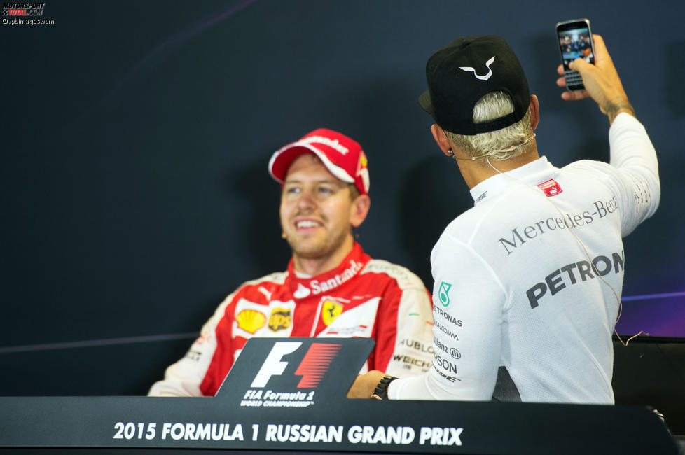 Sebastian Vettel (Ferrari) und Lewis Hamilton (Mercedes) 