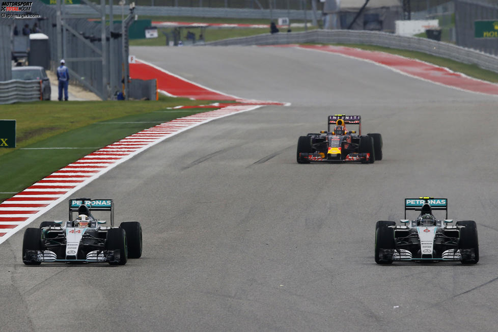 Lewis Hamilton (Mercedes) und Nico Rosberg (Mercedes) 