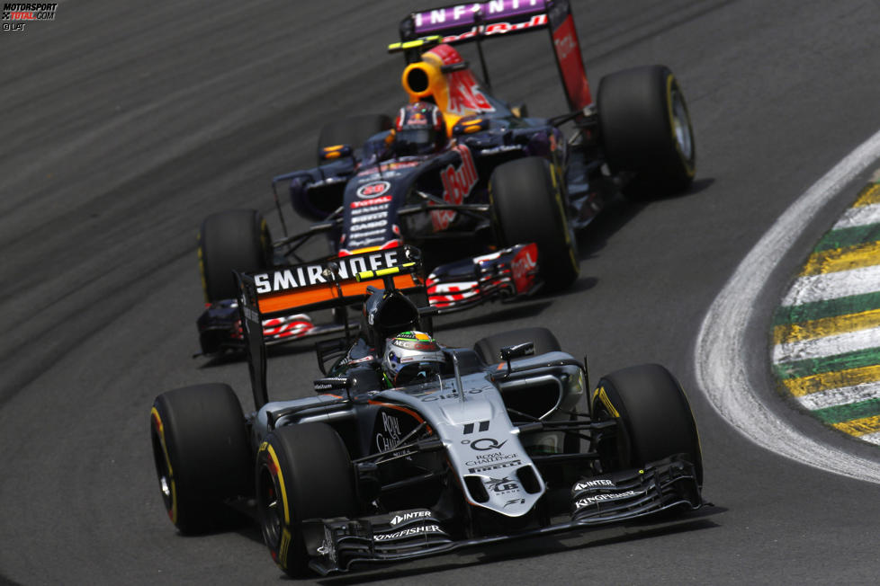 Sergio Perez (Force India) und Daniil Kwjat (Red Bull) 