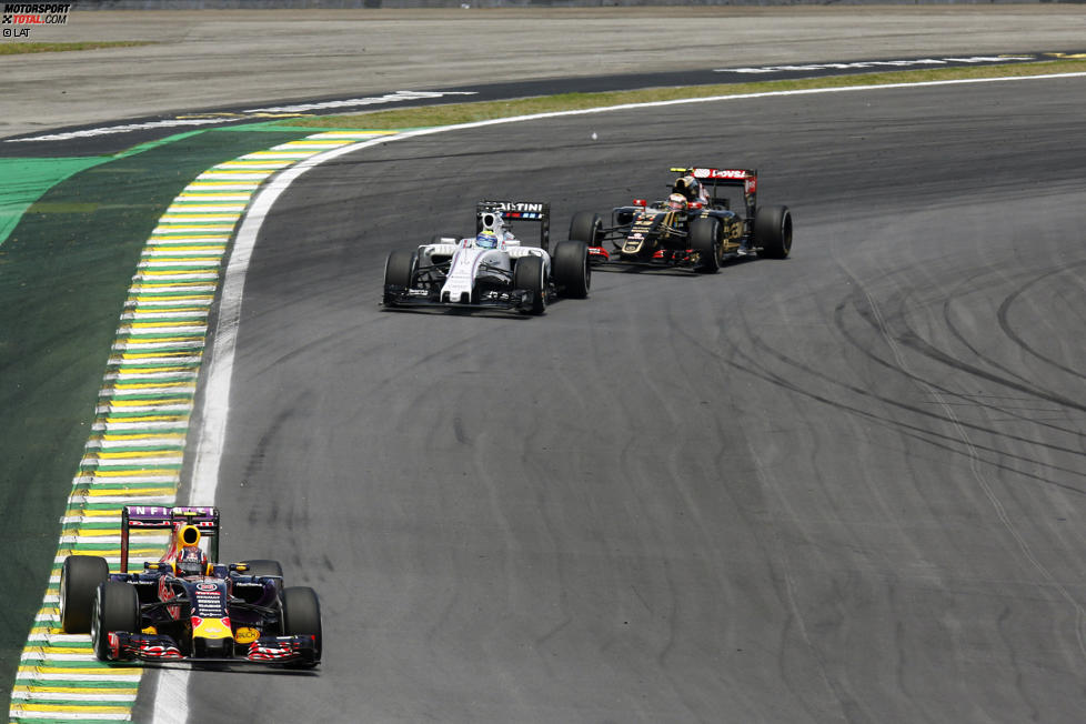 Daniil Kwjat (Red Bull), Felipe Massa (Williams) und Pastor Maldonado (Lotus) 