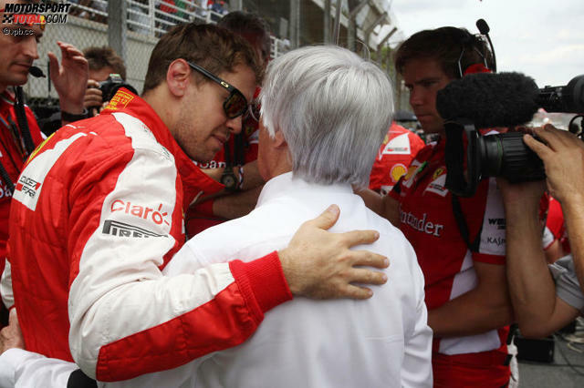 Bernie Ecclestone glaubt, dass Ferrari Sebastian Vettel lieber siegen sieht. Klicken Sie sich noch einmal durch die Highlights des Grand Prix von Monaco!