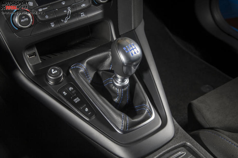 Mittelkonsole des Ford Focus RS 2016