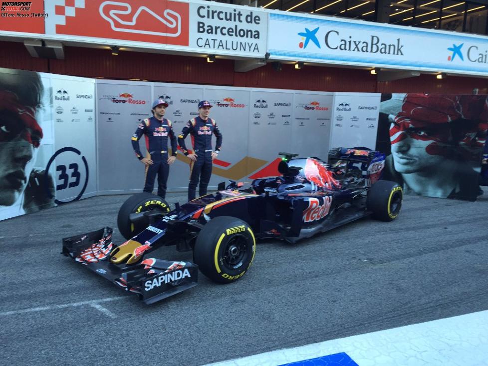 Carlos Sainz und Max Verstappen mit dem STR11 (Toro Rosso)