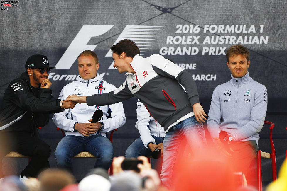 Lewis Hamilton (Mercedes), Valtteri Bottas (Williams), Esteban Gutierrez (Haas) und Nico Rosberg (Mercedes) 