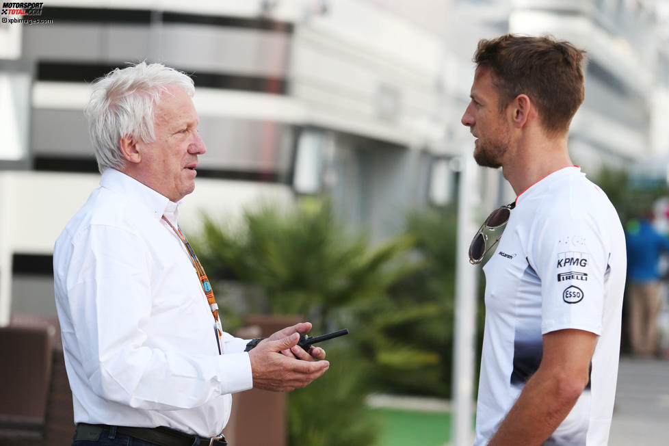 Charlie Whiting und Jenson Button (McLaren) 