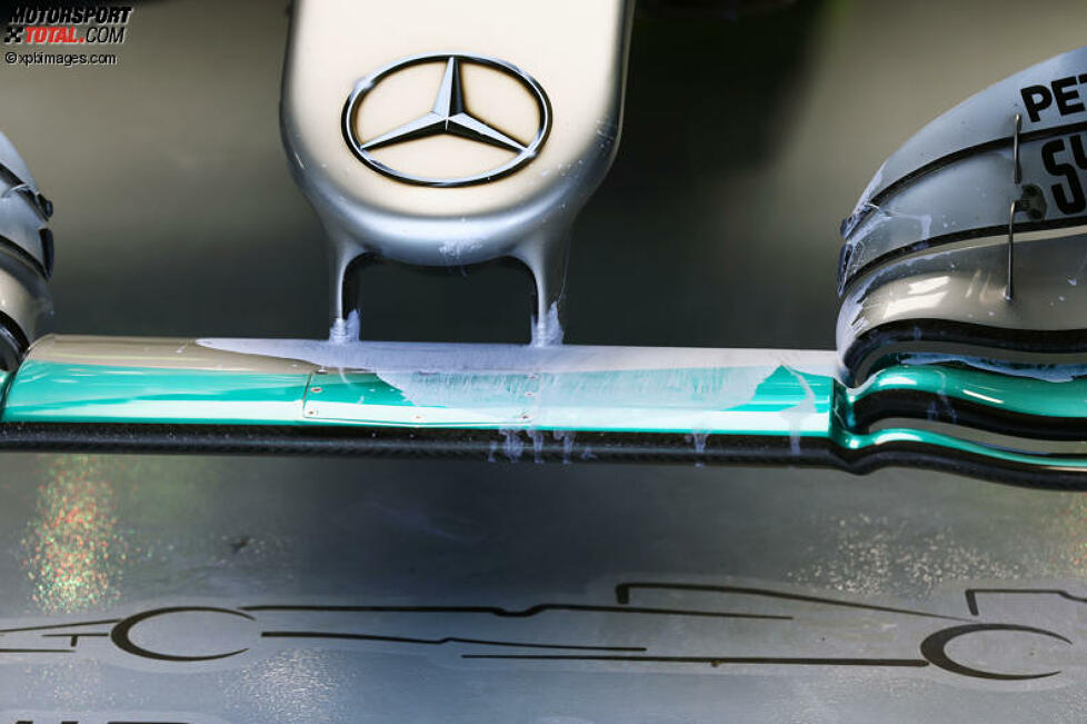Mercedes F1 W07 Hybrid