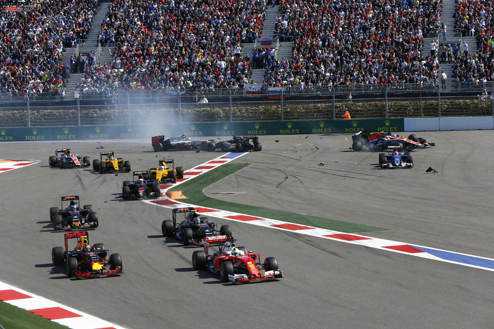 Sebastian Vettel (Ferrari), Daniil Kwjat (Red Bull), Carlos Sainz (Toro Rosso), Max Verstappen (Toro Rosso), Jenson Button (McLaren), Kevin Magnussen (Renault), Jolyon Palmer (Renault), Rio Haryanto (Manor), Nico Hülkenberg (Force India) und Esteban Gutierrez (Haas) 