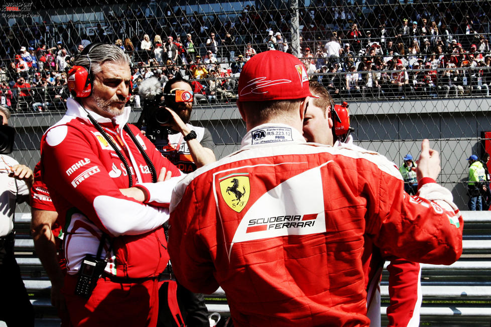 Maurizio Arrivabene und Kimi Räikkönen (Ferrari) 