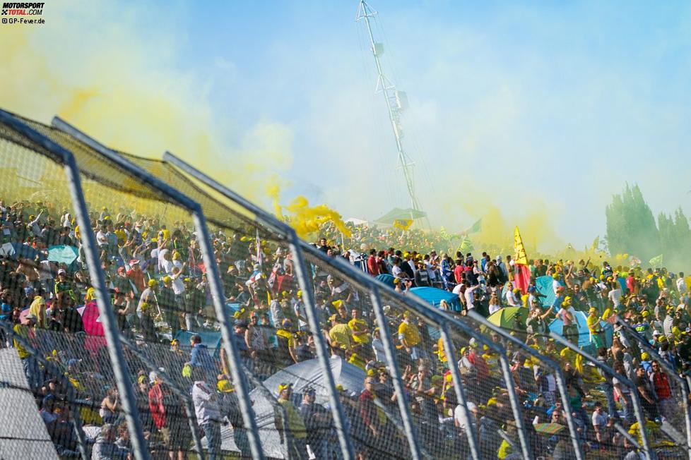 Rossi Fans in Mugello