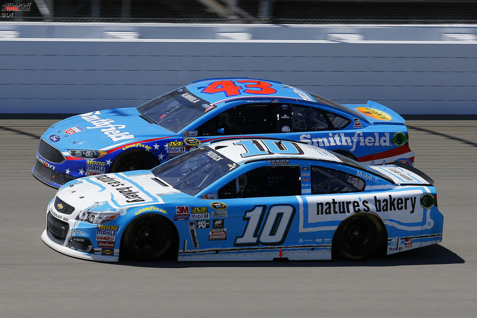 Danica Patrick (Stewart/Haas) und Aric Almirola (Petty) 