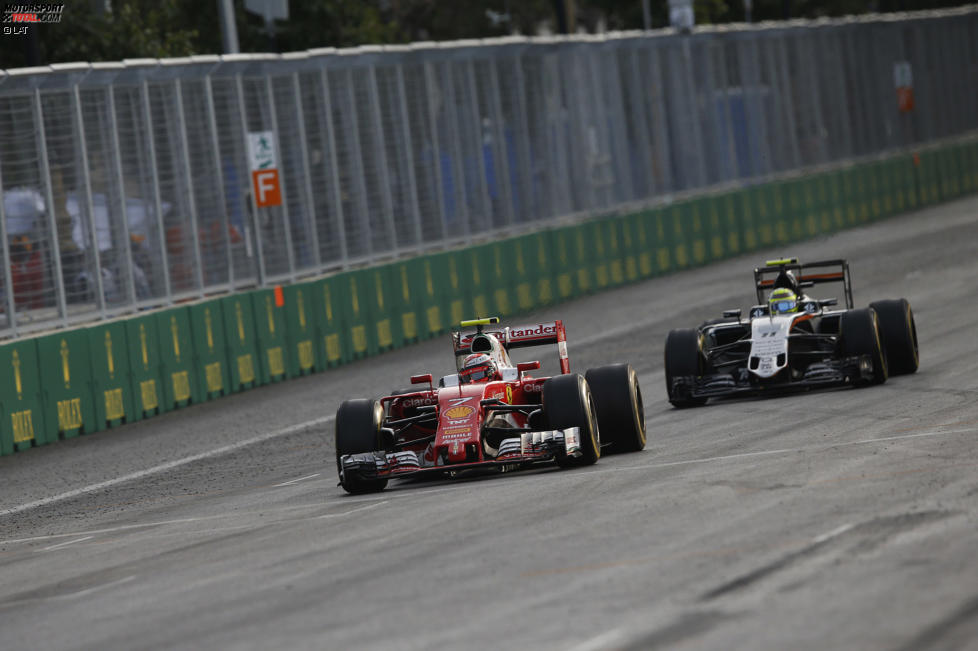 Kimi Räikkönen (Ferrari) und Sergio Perez (Force India) 