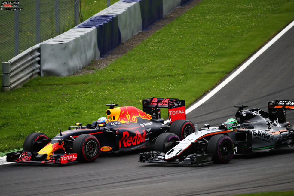 Daniel Ricciardo (Red Bull) und Nico Hülkenberg (Force India) 