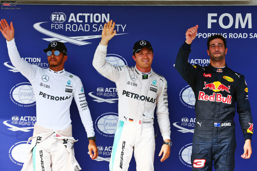 Lewis Hamilton (Mercedes), Nico Rosberg (Mercedes) und Daniel Ricciardo (Red Bull) 