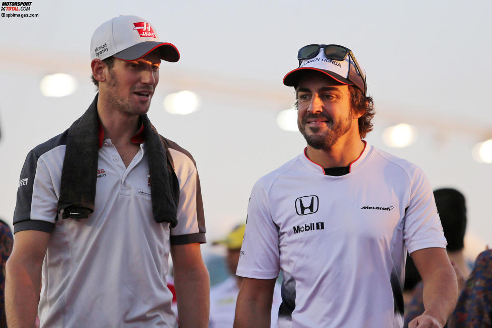 Romain Grosjean (Haas) und Fernando Alonso (McLaren) 