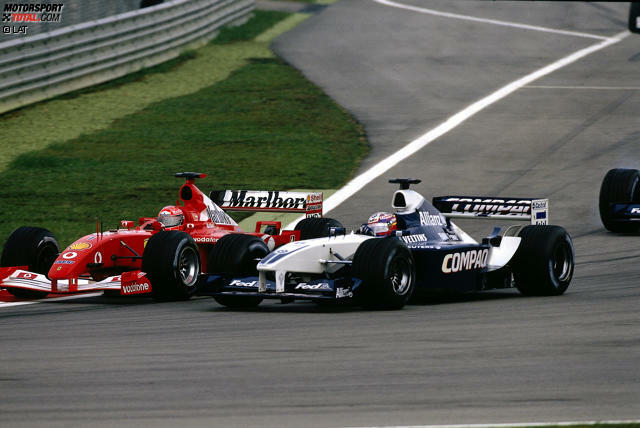 2002 kommt es in Malaysia zum Crash Schumacher vs. Montoya. Das ist aber nur eines von vielen Highlights in der Geschichte des Rennens. Jetzt durchklicken!