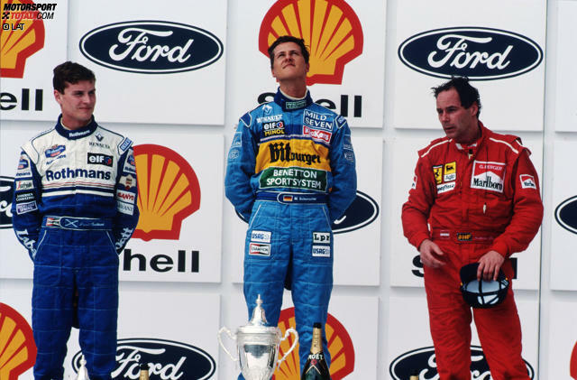 Sieger, dann nicht Sieger, dann Sieger: Schumacher mit Coulthard und Berger. Klicke dich durch weitere Triumphe und Tragödien in Brasilien.