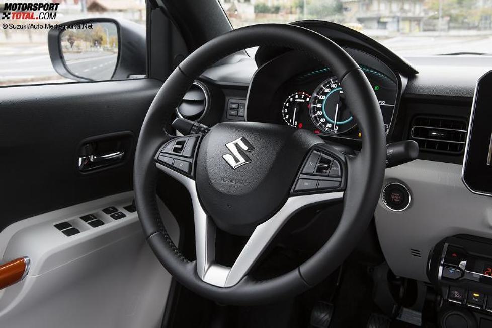 Lenkrad und Cockpit des Suzuki Ignis 2017