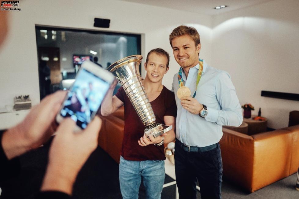 Nico Rosberg mit Turn-Olympiasieger Fabian Hambüchen