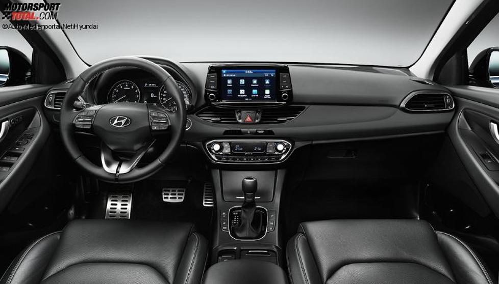 Innenraum und Cockpit des Hyundai i30 2017