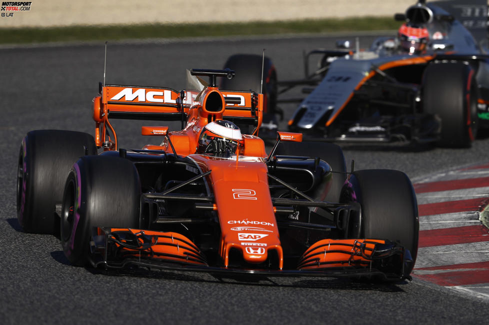 Stoffel Vandoorne (McLaren) und Esteban Ocon (Force India) 