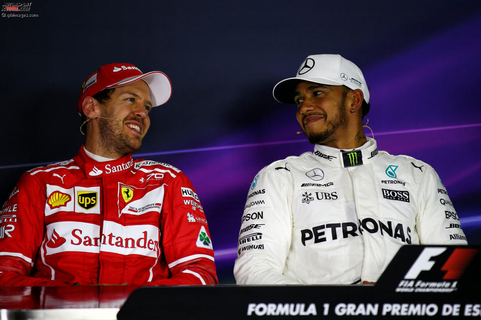 Sebastian Vettel (Ferrari) und Lewis Hamilton (Mercedes) 