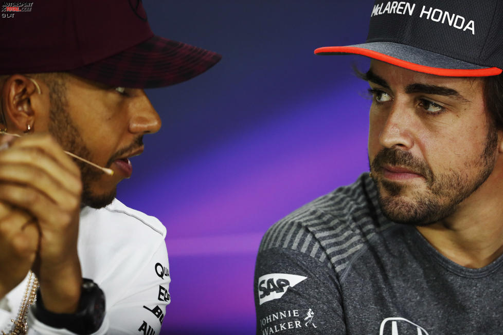 Lewis Hamilton (Mercedes) und Fernando Alonso (McLaren) 