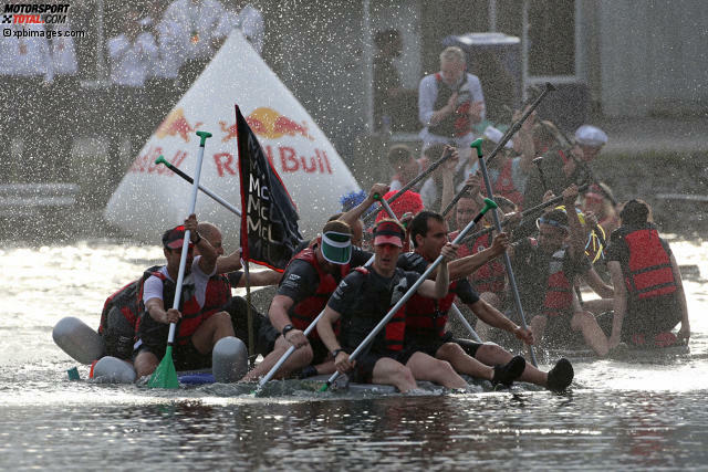 Olympionike an Bord: McLaren hat mit Silbermedaillen-Ruderer Tom Stallard den entscheidenden Vorteil im Team. Olympionike an Bord: McLaren hat mit Silbermedaillen-Ruderer Tom Stallard den entscheidenden Vorteil im Team.