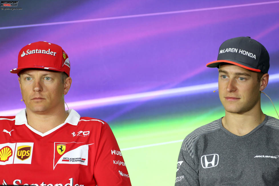 Kimi Räikkönen (Ferrari) und Stoffel Vandoorne (McLaren) 
