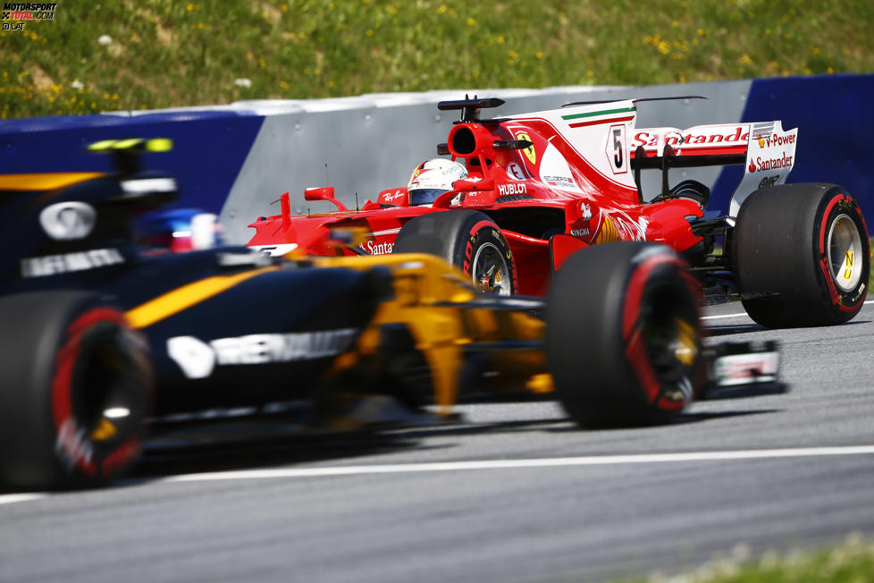 Sebastian Vettel (Ferrari) und Jolyon Palmer (Renault) 
