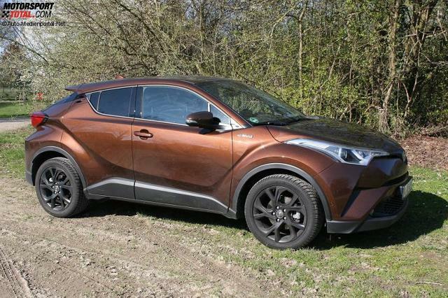 Toyota C-HR Hybrid Test 2017: Preis, Bilder, Kofferraum