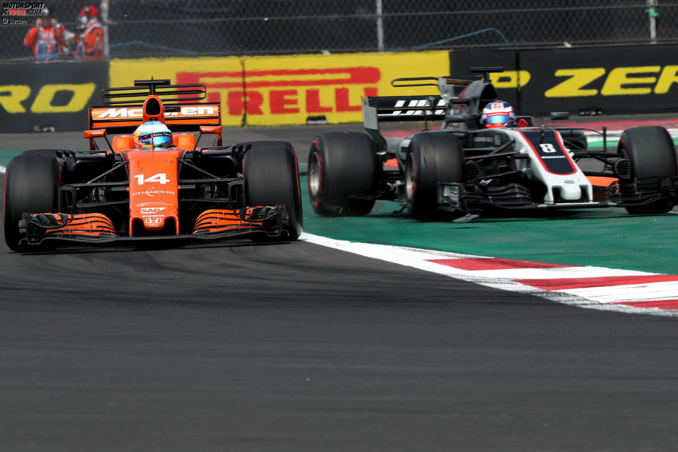 Fernando Alonso (McLaren) und Romain Grosjean (Haas) 