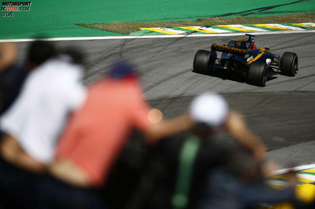 Ohne Saft keine Kraft: Hülkenberg blieb mit zurückgedrehtem Motor zahnlos. Jetzt durch die Highlights des Grand Prix von Brasilien klicken!