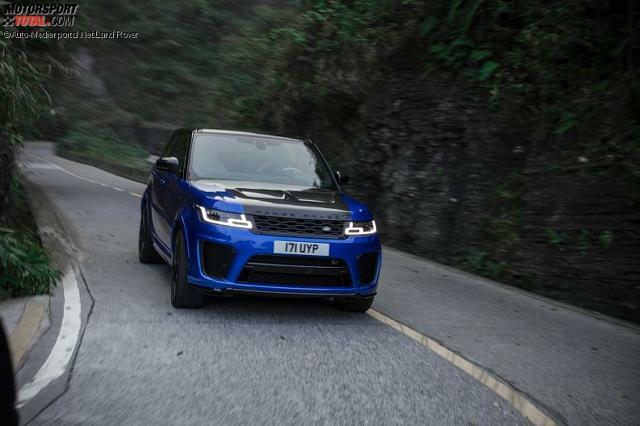 Range Rover Sport SVR bei seiner Rekordfahrt auf der Tianmen Road in China