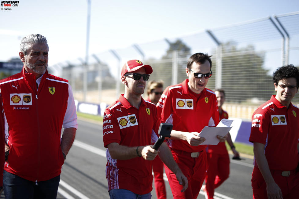 Sebastian Vettel (Ferrari) und Maurizio Arrivabene (Ferrari) 