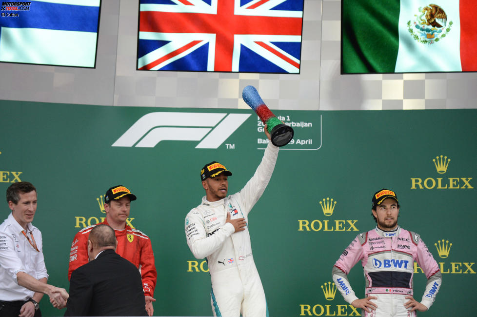 Kimi Räikkönen (Ferrari), Lewis Hamilton (Mercedes) und Sergio Perez (Force India) 