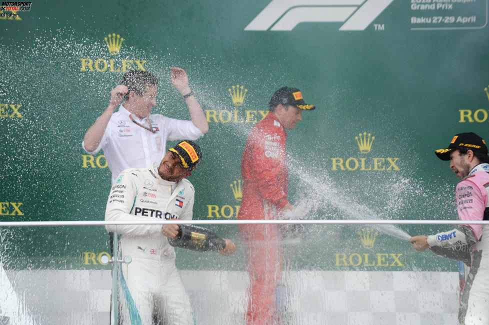 Kimi Räikkönen (Ferrari), Lewis Hamilton (Mercedes) und Sergio Perez (Force India) 