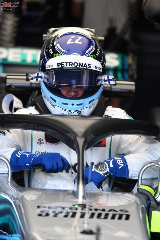 Valtteri Bottas (Mercedes) im Helmdesign von Mika Häkkinen