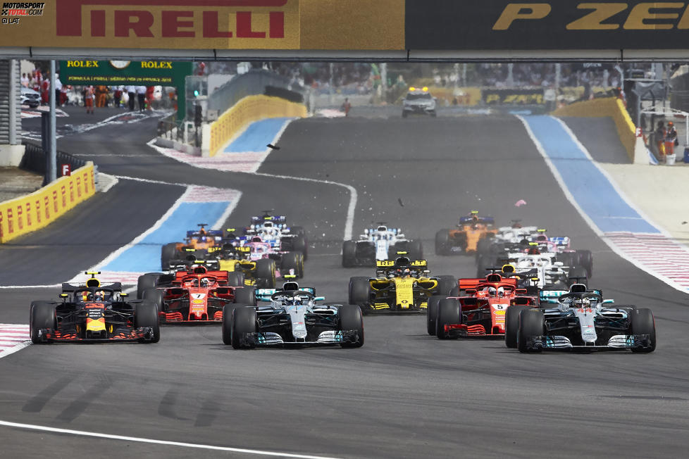 Lewis Hamilton (Mercedes), Valtteri Bottas (Mercedes), Sebastian Vettel (Ferrari), Max Verstappen (Red Bull) und Daniel Ricciardo (Red Bull) 